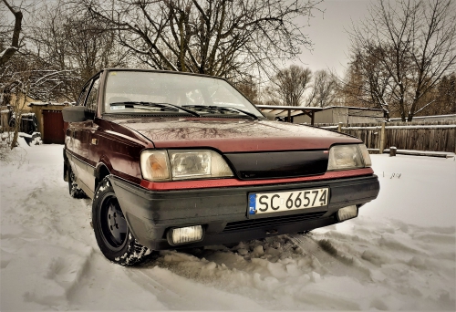 MobiClassic - FSO Polonez Caro hatchback